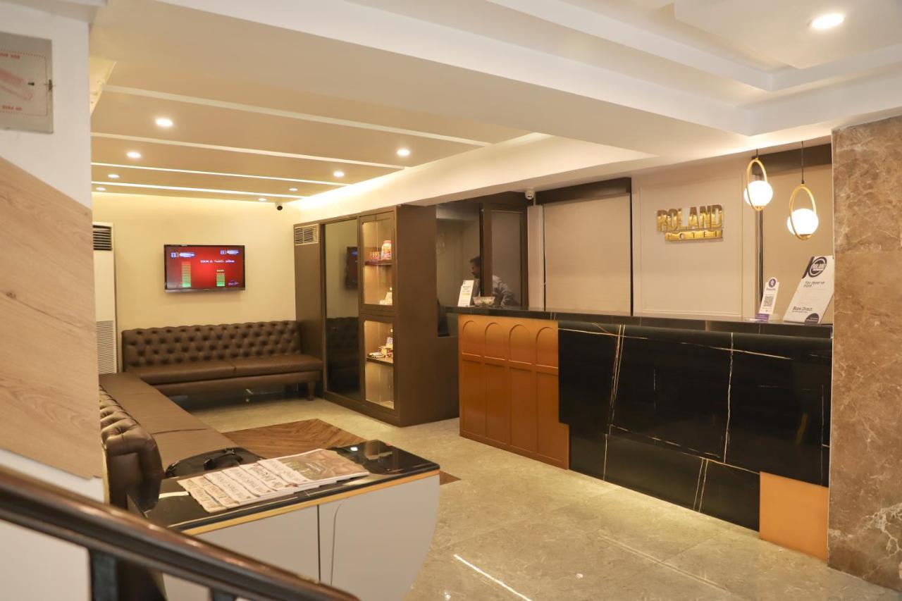 Roland Hotel Калькутта Экстерьер фото