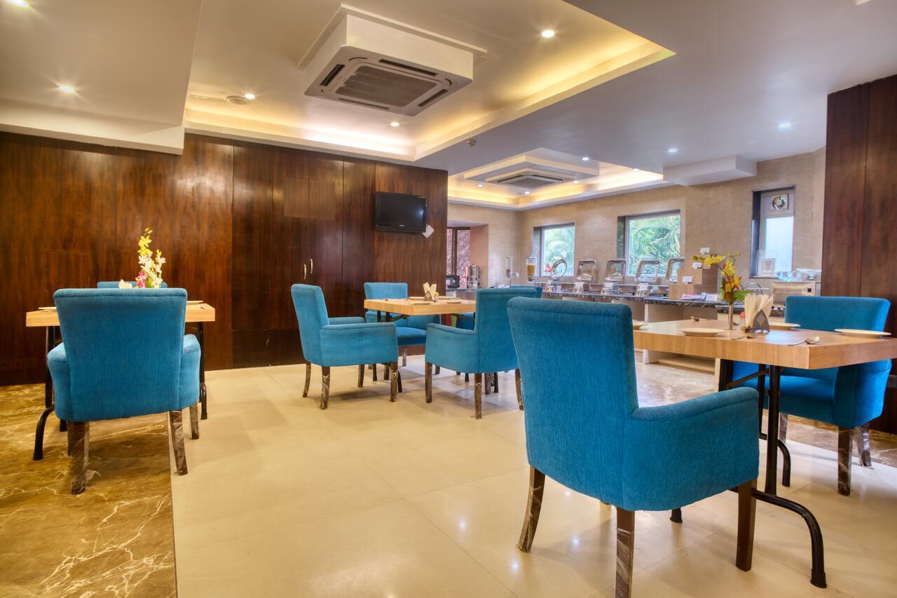 Roland Hotel Калькутта Экстерьер фото